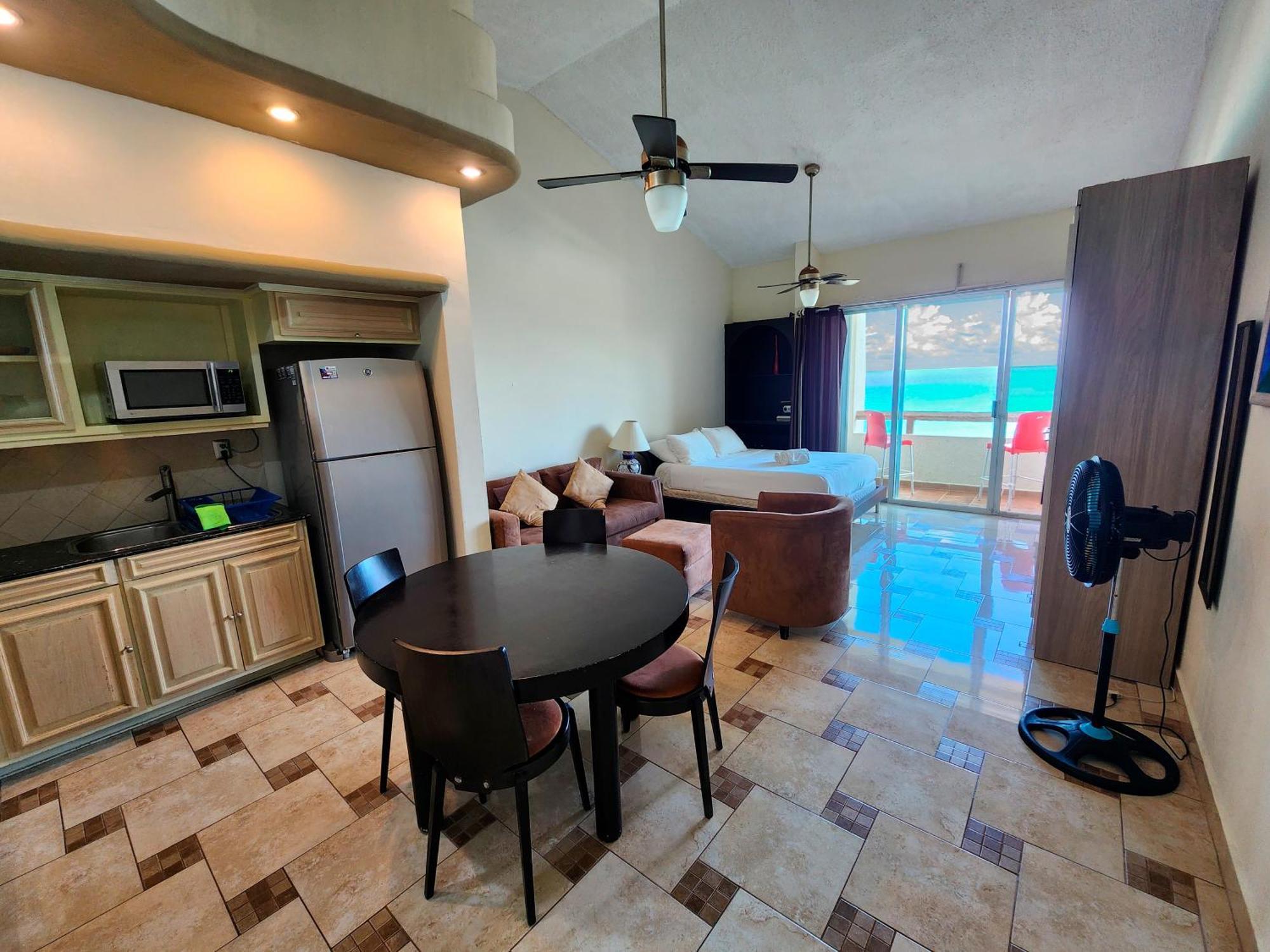 Beachfront Apartments Cancún Szoba fotó