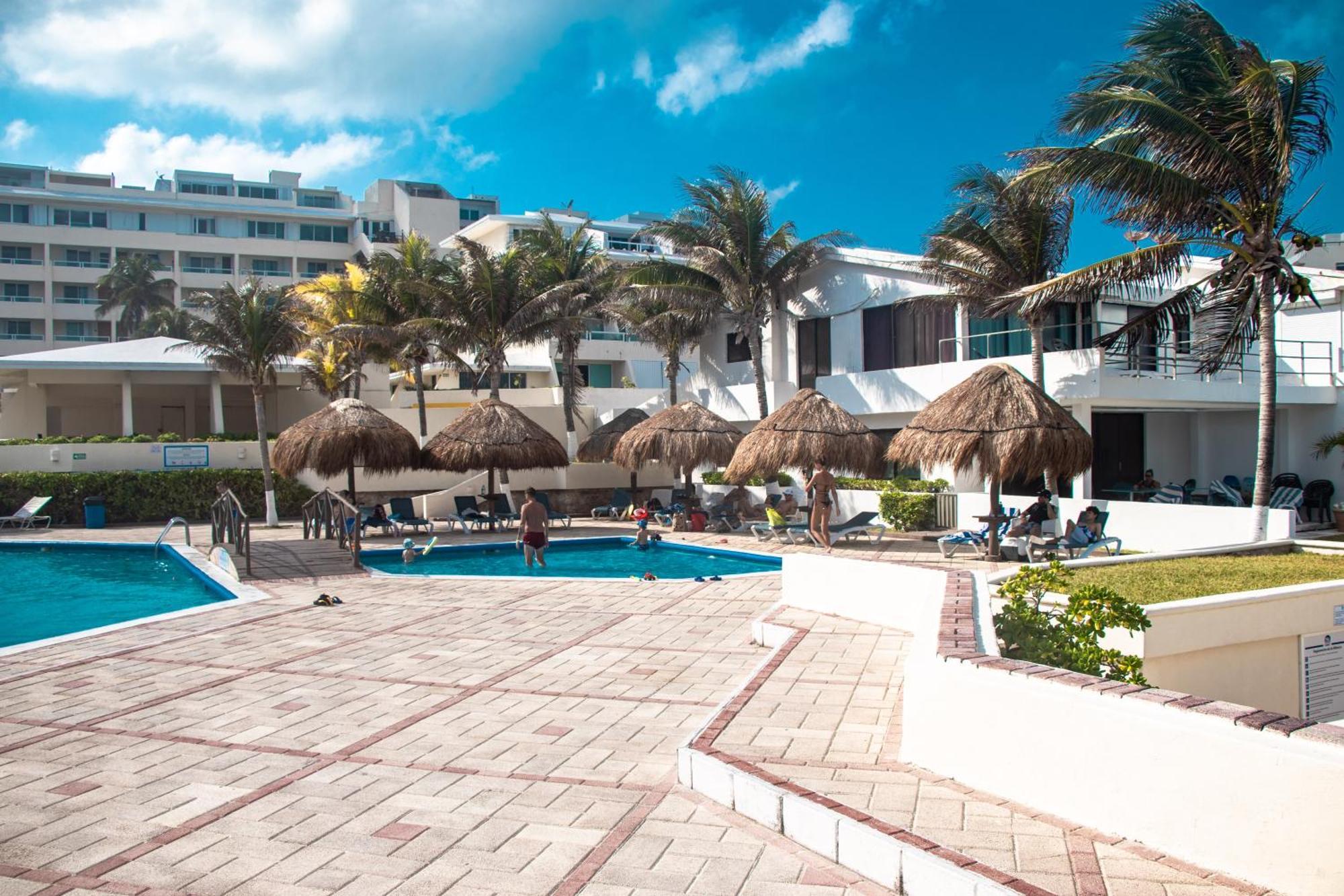 Beachfront Apartments Cancún Kültér fotó